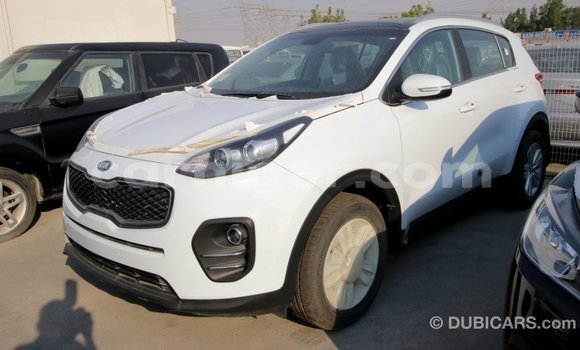 Sayi Imported Kia Sportage White Mota in Import - Dubai a Agadez Sayi Imported Kia Sportage White Mota in Import - Dubai a Agadez