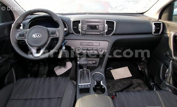 Sayi Imported Kia Sportage White Mota in Import - Dubai a Agadez Sayi Imported Kia Sportage White Mota in Import - Dubai a Agadez