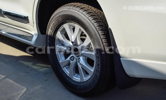 Sayi Imported Toyota Land Cruiser White Babbar mota in Import - Dubai a Agadez Sayi Imported Toyota Land Cruiser White Babbar mota in Import - Dubai a Agadez