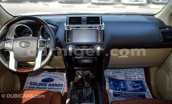 Acheter Import Voiture Toyota Prado Blanc à Import - Dubai, Agadez Acheter Import Voiture Toyota Prado Blanc à Import - Dubai, Agadez