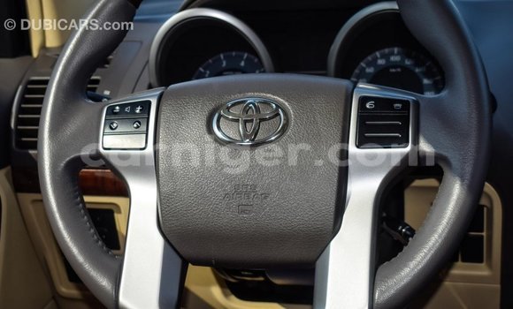 Acheter Import Voiture Toyota Prado Blanc à Import - Dubai, Agadez Acheter Import Voiture Toyota Prado Blanc à Import - Dubai, Agadez