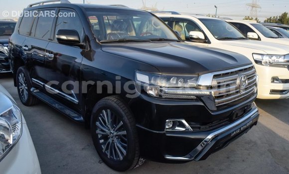 Buy Import Toyota Land Cruiser Black Truck in Import - Dubai in Agadez Buy Import Toyota Land Cruiser Black Truck in Import - Dubai in Agadez
