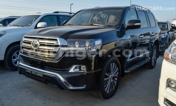 Buy Import Toyota Land Cruiser Black Truck in Import - Dubai in Agadez Buy Import Toyota Land Cruiser Black Truck in Import - Dubai in Agadez