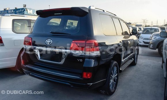 Buy Import Toyota Land Cruiser Black Truck in Import - Dubai in Agadez Buy Import Toyota Land Cruiser Black Truck in Import - Dubai in Agadez