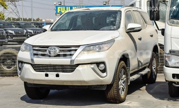 Buy Import Toyota Fortuner White Car in Import - Dubai in Agadez Buy Import Toyota Fortuner White Car in Import - Dubai in Agadez