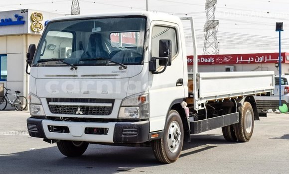 Buy Import Mitsubishi L400 White Truck in Import - Dubai in Agadez Buy Import Mitsubishi L400 White Truck in Import - Dubai in Agadez