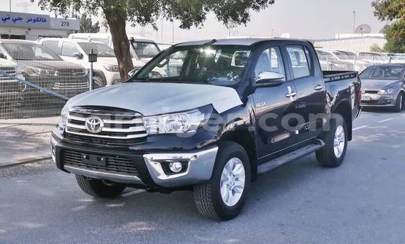 Buy New Toyota Hillux Black Truck in Import - Dubai in Agadez Buy New Toyota Hillux Black Truck in Import - Dubai in Agadez
