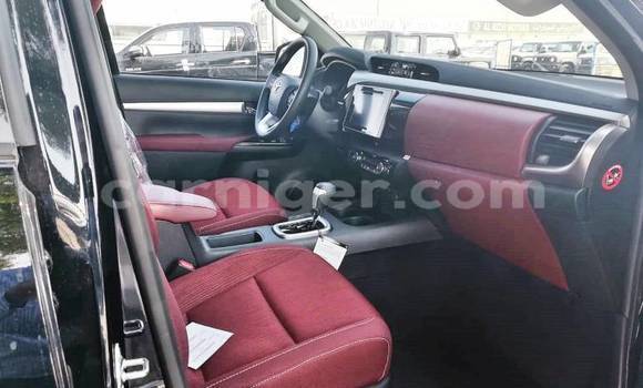 Buy New Toyota Hillux Black Truck in Import - Dubai in Agadez Buy New Toyota Hillux Black Truck in Import - Dubai in Agadez