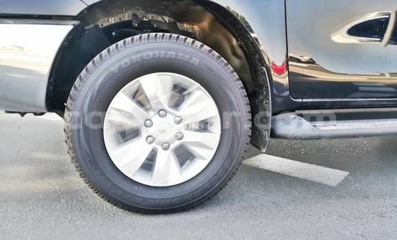 Buy New Toyota Hillux Black Truck in Import - Dubai in Agadez Buy New Toyota Hillux Black Truck in Import - Dubai in Agadez