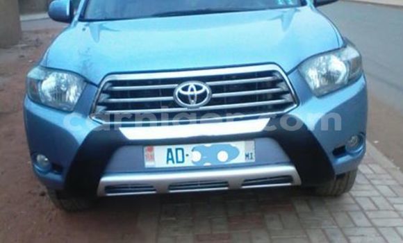 Buy Used Toyota Highlander Blue Car in Niamey in Niamey Buy Used Toyota Highlander Blue Car in Niamey in Niamey