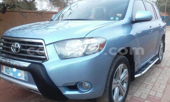 Buy Used Toyota Highlander Blue Car in Niamey in Niamey Buy Used Toyota Highlander Blue Car in Niamey in Niamey