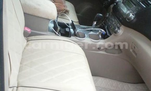 Buy Used Toyota Highlander Blue Car in Niamey in Niamey Buy Used Toyota Highlander Blue Car in Niamey in Niamey