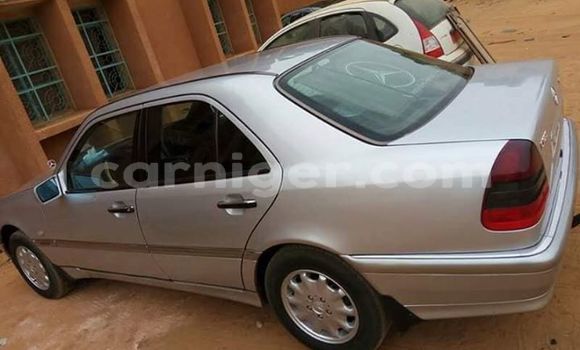 Buy Used Mercedes‒Benz C–Class Silver Car in Niamey in Niamey Buy Used Mercedes‒Benz C–Class Silver Car in Niamey in Niamey