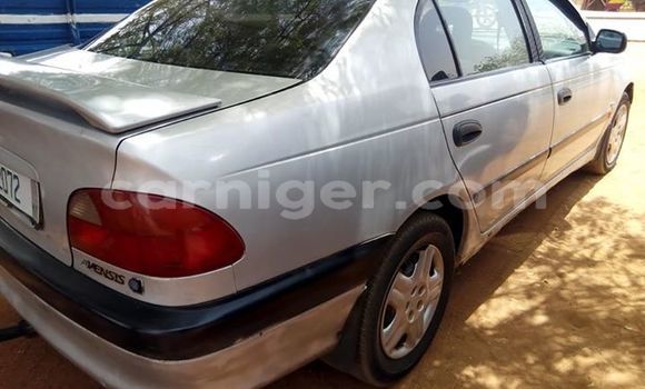 Buy Used Toyota Avensis Silver Car in Niamey in Niamey Buy Used Toyota Avensis Silver Car in Niamey in Niamey