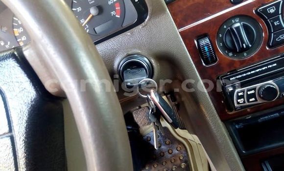 Buy Used Mercedes‒Benz C–Class Beige Car in Niamey in Niamey Buy Used Mercedes‒Benz C–Class Beige Car in Niamey in Niamey