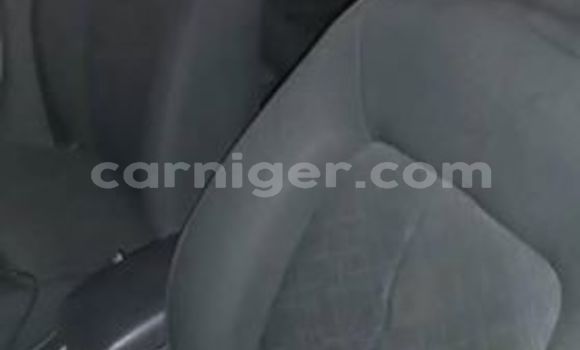 Buy Used Toyota Avensis Silver Car in Niamey in Niamey Buy Used Toyota Avensis Silver Car in Niamey in Niamey
