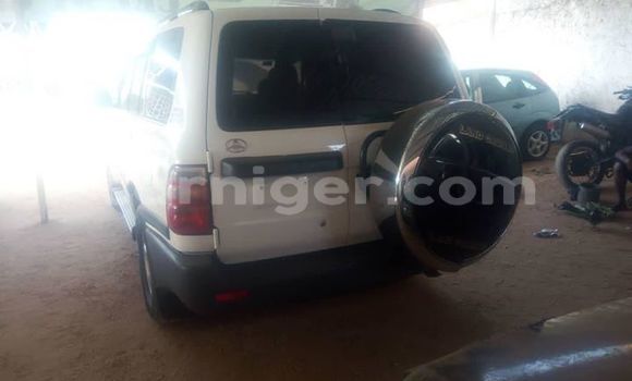 Buy Used Toyota Land Cruiser White Car in Niamey in Niamey Buy Used Toyota Land Cruiser White Car in Niamey in Niamey