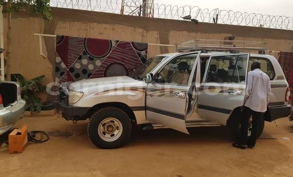 Buy Used Toyota Land Cruiser Silver Car in Niamey in Niamey Buy Used Toyota Land Cruiser Silver Car in Niamey in Niamey
