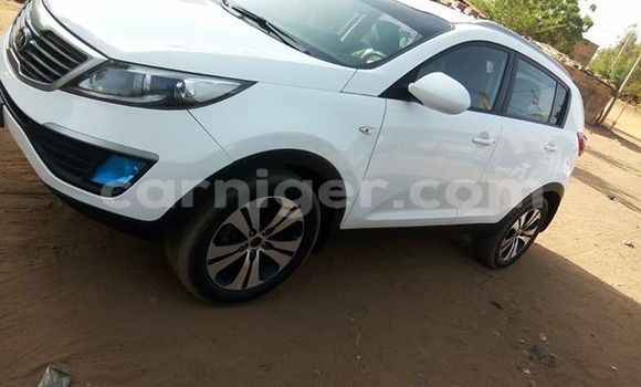 Buy Used Kia Cerato White Car in Niamey in Niamey Buy Used Kia Cerato White Car in Niamey in Niamey