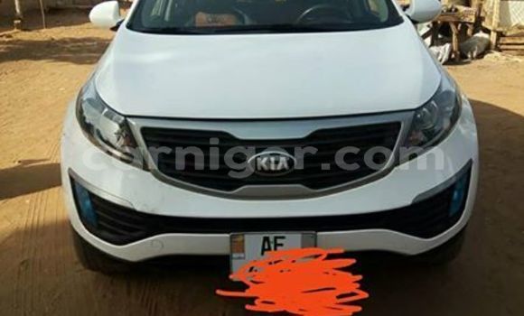 Buy Used Kia Cerato White Car in Niamey in Niamey Buy Used Kia Cerato White Car in Niamey in Niamey