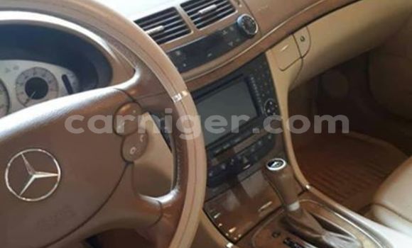 Buy Used Mercedes‒Benz E–Class Black Car in Niamey in Niamey Buy Used Mercedes‒Benz E–Class Black Car in Niamey in Niamey