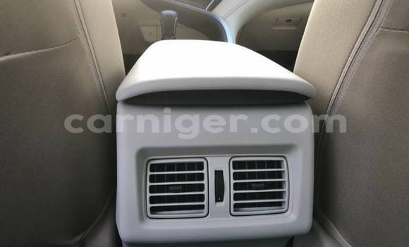 Sayi Sabo Toyota Camry White Mota in Import - Dubai a Agadez Sayi Sabo Toyota Camry White Mota in Import - Dubai a Agadez