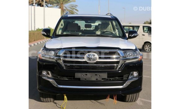 Buy Import Toyota Land Cruiser Black Truck in Import - Dubai in Agadez Buy Import Toyota Land Cruiser Black Truck in Import - Dubai in Agadez