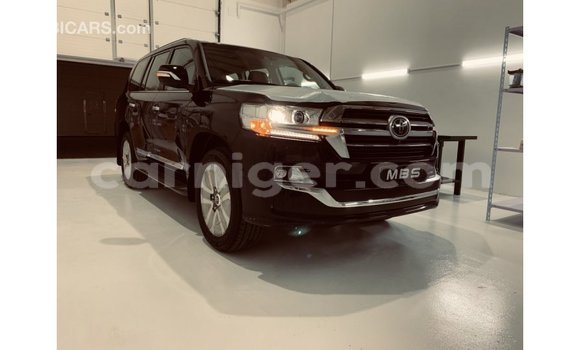 Buy Import Toyota Land Cruiser Black Truck in Import - Dubai in Agadez Buy Import Toyota Land Cruiser Black Truck in Import - Dubai in Agadez