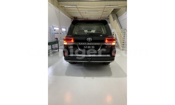 Buy Import Toyota Land Cruiser Black Truck in Import - Dubai in Agadez Buy Import Toyota Land Cruiser Black Truck in Import - Dubai in Agadez
