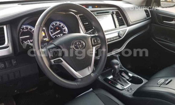 Buy Import Toyota Highlander Other Car in Import - Dubai in Agadez Buy Import Toyota Highlander Other Car in Import - Dubai in Agadez