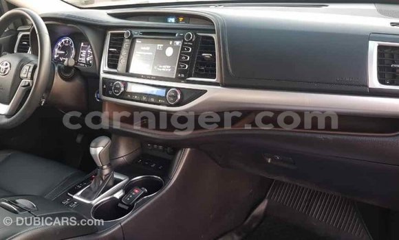 Buy Import Toyota Highlander Other Car in Import - Dubai in Agadez Buy Import Toyota Highlander Other Car in Import - Dubai in Agadez