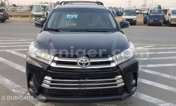 Acheter Import Voiture Toyota Highlander Noir à Import - Dubai, Agadez Acheter Import Voiture Toyota Highlander Noir à Import - Dubai, Agadez