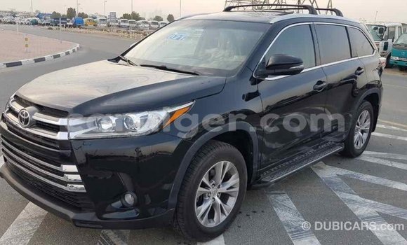 Acheter Import Voiture Toyota Highlander Noir à Import - Dubai, Agadez Acheter Import Voiture Toyota Highlander Noir à Import - Dubai, Agadez