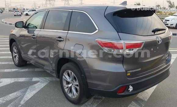 Buy Import Toyota Highlander Other Car in Import - Dubai in Agadez Buy Import Toyota Highlander Other Car in Import - Dubai in Agadez