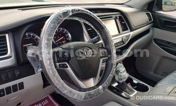 Buy Import Toyota Highlander Other Car in Import - Dubai in Agadez Buy Import Toyota Highlander Other Car in Import - Dubai in Agadez