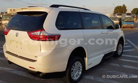 Buy Import Toyota Sienna White Car in Import - Dubai in Agadez Buy Import Toyota Sienna White Car in Import - Dubai in Agadez