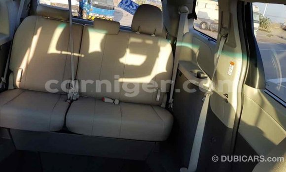 Buy Import Toyota Sienna White Car in Import - Dubai in Agadez Buy Import Toyota Sienna White Car in Import - Dubai in Agadez
