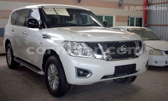 Sayi Imported Nissan Patrol White Mota in Import - Dubai a Agadez Sayi Imported Nissan Patrol White Mota in Import - Dubai a Agadez