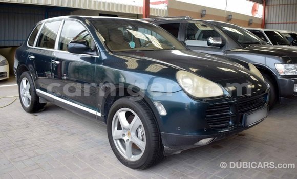 Sayi Imported Porsche Cayenne Green Mota in Import - Dubai a Agadez Sayi Imported Porsche Cayenne Green Mota in Import - Dubai a Agadez