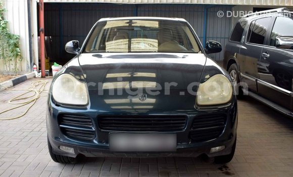 Sayi Imported Porsche Cayenne Green Mota in Import - Dubai a Agadez Sayi Imported Porsche Cayenne Green Mota in Import - Dubai a Agadez