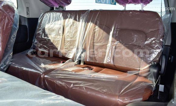 Buy Import Toyota Land Cruiser White Truck in Import - Dubai in Agadez Buy Import Toyota Land Cruiser White Truck in Import - Dubai in Agadez