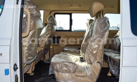 Buy Import Hyundai Chorus White Truck in Import - Dubai in Agadez Buy Import Hyundai Chorus White Truck in Import - Dubai in Agadez