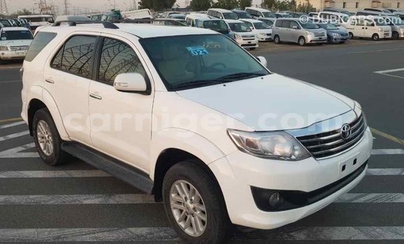 Buy Import Toyota Fortuner White Car in Import - Dubai in Agadez Buy Import Toyota Fortuner White Car in Import - Dubai in Agadez