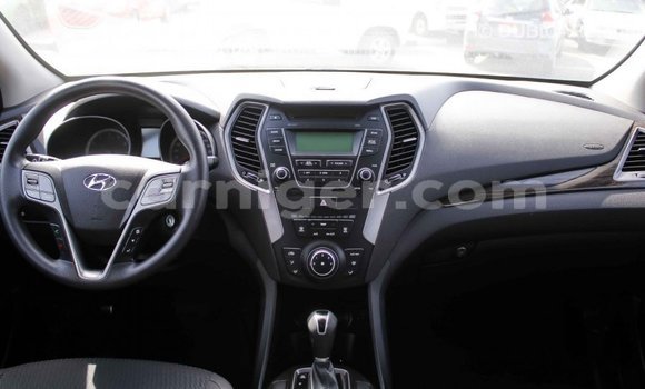 Sayi Imported Hyundai Santa Fe Black Mota in Import - Dubai a Agadez Sayi Imported Hyundai Santa Fe Black Mota in Import - Dubai a Agadez