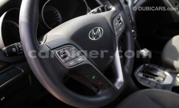 Sayi Imported Hyundai Santa Fe Black Mota in Import - Dubai a Agadez Sayi Imported Hyundai Santa Fe Black Mota in Import - Dubai a Agadez