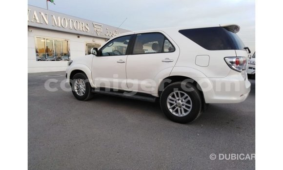 Buy Import Toyota Fortuner White Car in Import - Dubai in Agadez Buy Import Toyota Fortuner White Car in Import - Dubai in Agadez