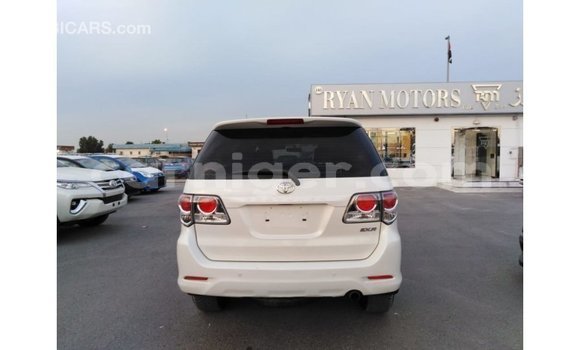 Buy Import Toyota Fortuner White Car in Import - Dubai in Agadez Buy Import Toyota Fortuner White Car in Import - Dubai in Agadez