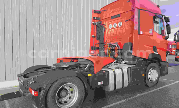 Buy Used Renault TRM 10000 Red Truck in Mayahi in Maradi Buy Used Renault TRM 10000 Red Truck in Mayahi in Maradi