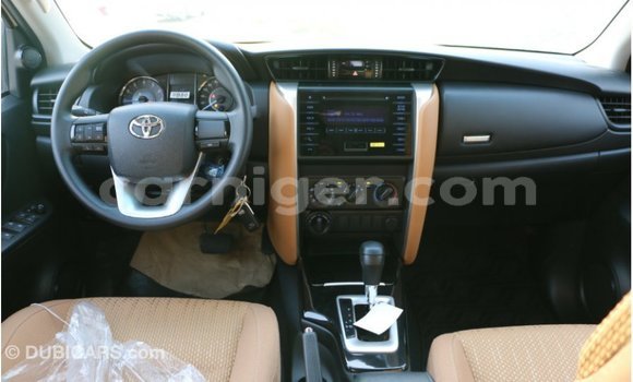 Buy Import Toyota Fortuner Black Car in Import - Dubai in Agadez Buy Import Toyota Fortuner Black Car in Import - Dubai in Agadez