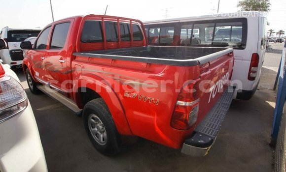 Sayi Imported Toyota Hilux Red Mota in Import - Dubai a Agadez Sayi Imported Toyota Hilux Red Mota in Import - Dubai a Agadez